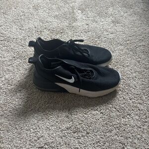 Nike Black and White Airmax Athletic Shoes